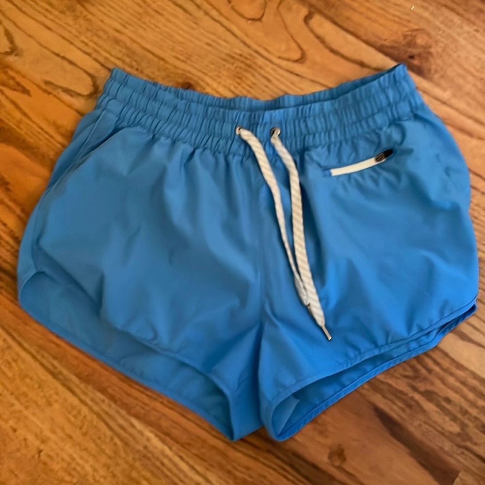 Vuori Clementine short 2.0 size Large